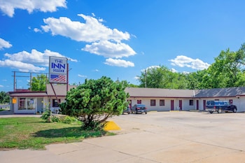the inn by el dorado lake