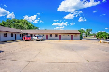 the inn by el dorado lake