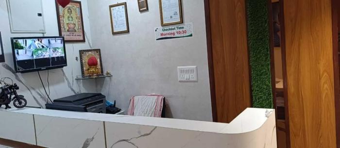 hotel green park sector 11