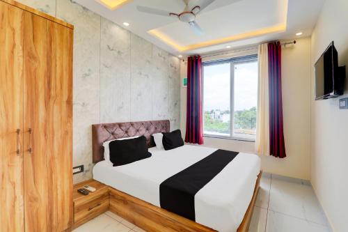 super hotel o manyam palace