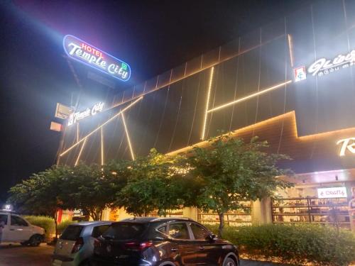 Temple City Lakeinn,,3 star