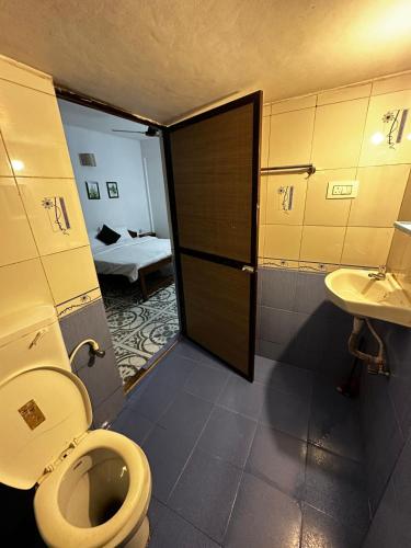 coco garden 04 minutes to calangute beach