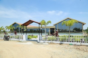 nandi farm resort