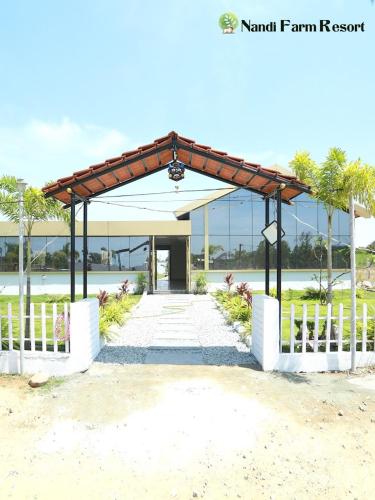 Nandi Farm Resort,,3 star