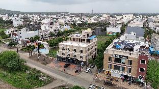 Pravasa Stay Near Luv Kush Square,,3 star