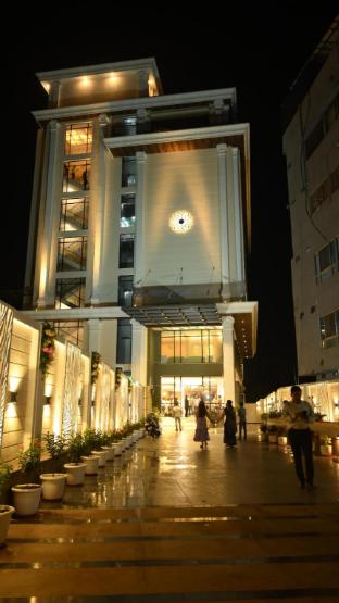 the hotel mudra