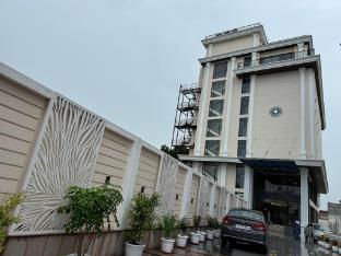 the hotel mudra