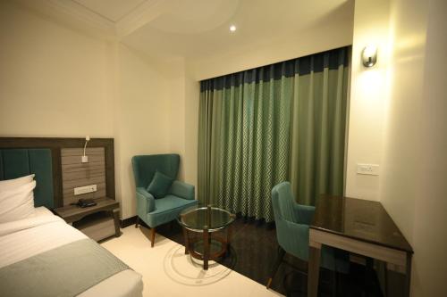 The Hotel Mudra,,3 star