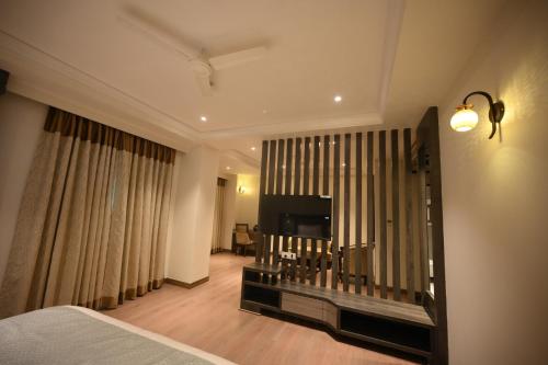 the hotel mudra