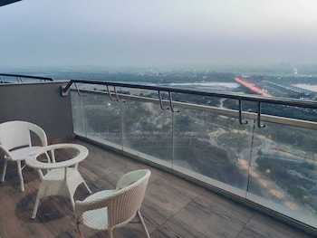 supernova heights studio