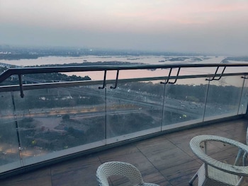 supernova heights studio