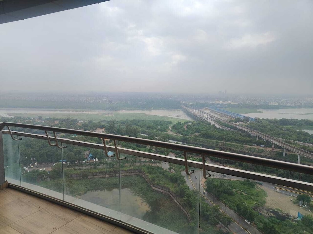 supernova heights studio