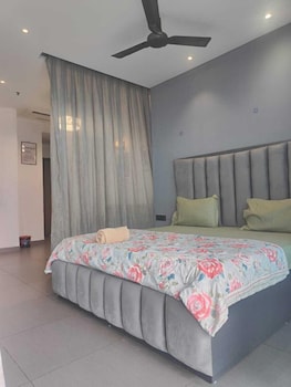 supernova heights studio