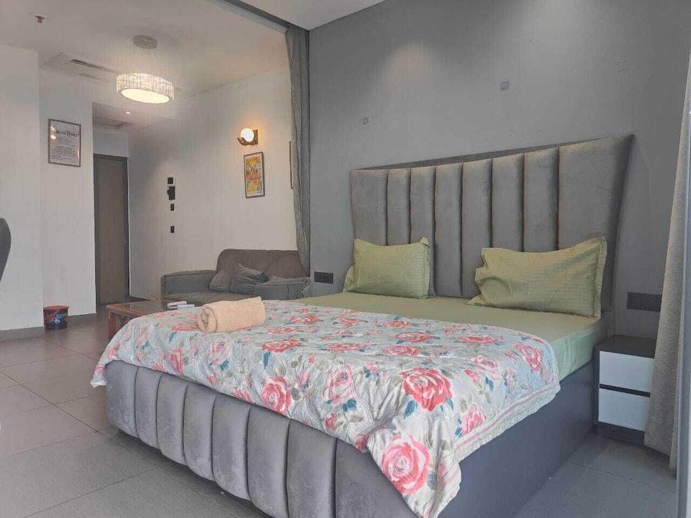 supernova heights studio