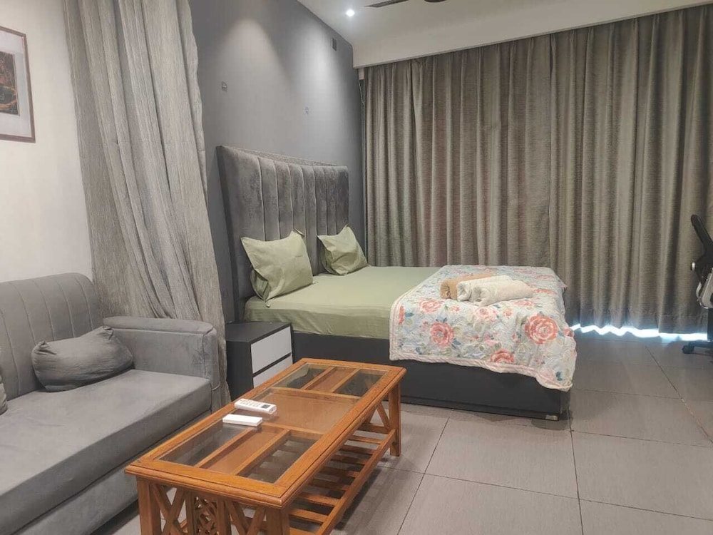 supernova heights studio