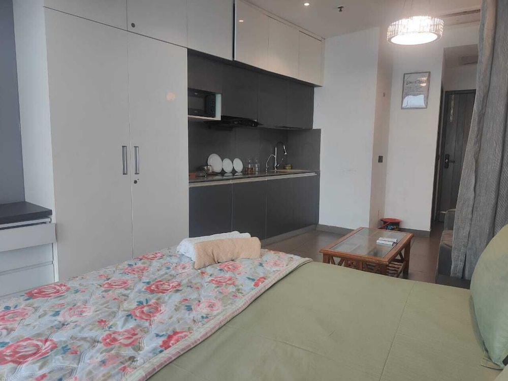 supernova heights studio