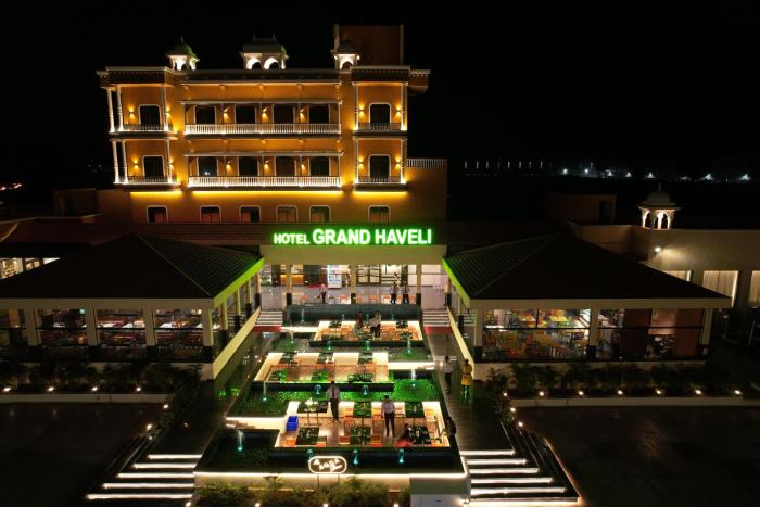 hotel grand haveli