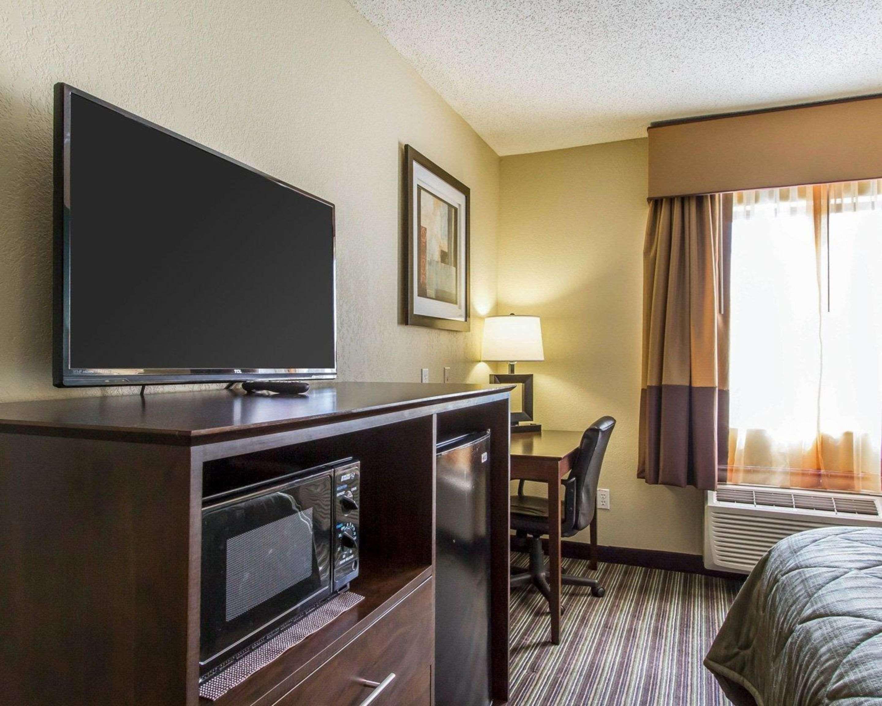 quality inn murray university area