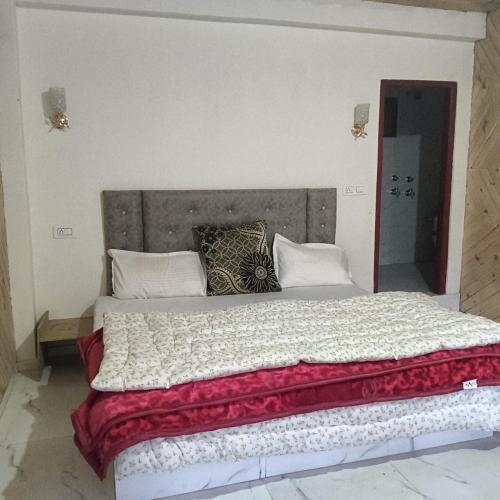 aditya guest house