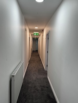 The Court House,,3 star