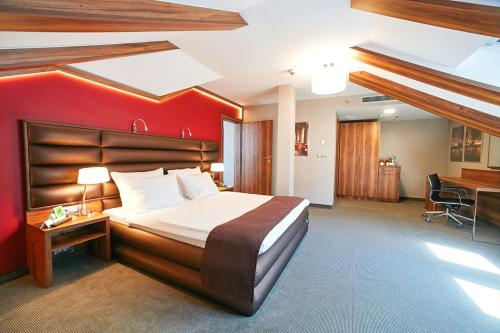 holiday inn krakow city centre by ihg