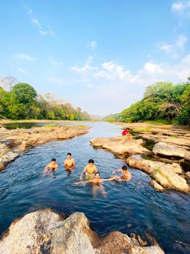 crystal riverview homestay