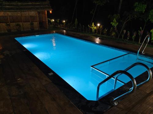 crystal riverview homestay