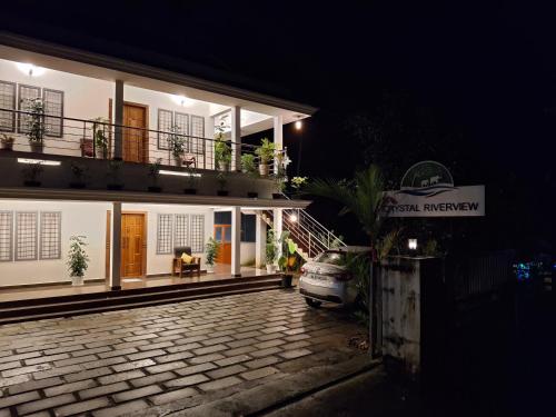 Crystal Riverview Homestay,,4 star