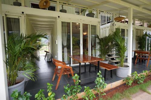 The Boat Club,,3 star