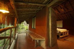 the soul marayoor mudhouse munnar