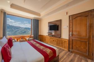 hotel charming hills by him haults hospitality