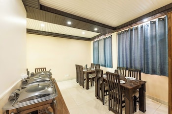 hotel charming hills by him haults hospitality