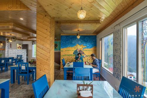 Zostel Shoja - Jibhi,,2 star