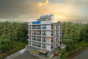comfort inn elite goa