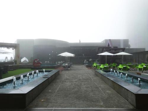 genting foggycold staycation at ion delemen by hapyhome