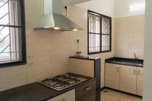 hive service apartment