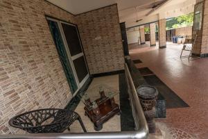 hive service apartment