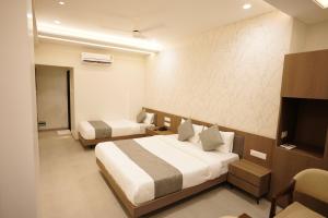 a square executive hotel aurangabad