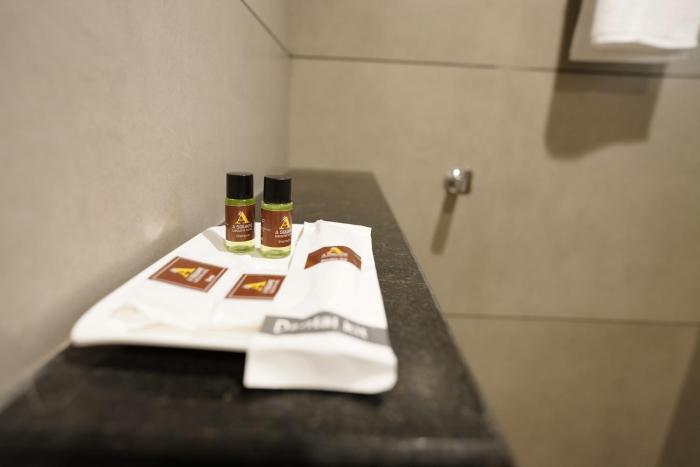 a square executive hotel aurangabad