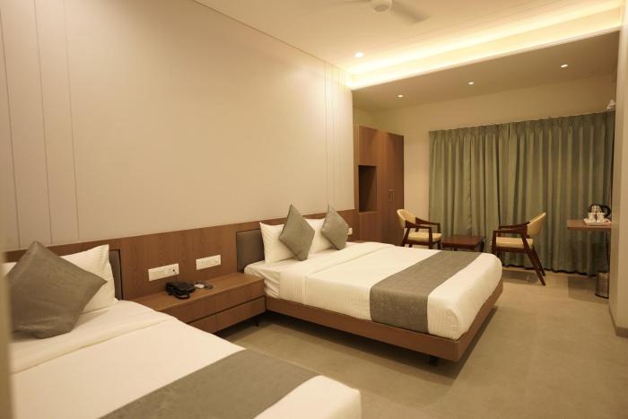 a square executive hotel aurangabad