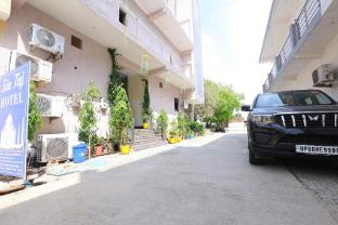 sia taj hotel nearest taj mahal agra