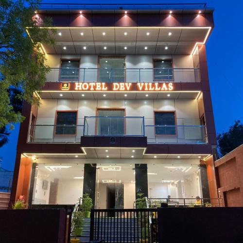 Hotel Dev Vilas,,3 star