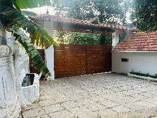 lavilla lake resort and restaurant