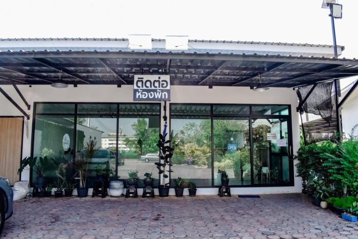 klong cafe and resort