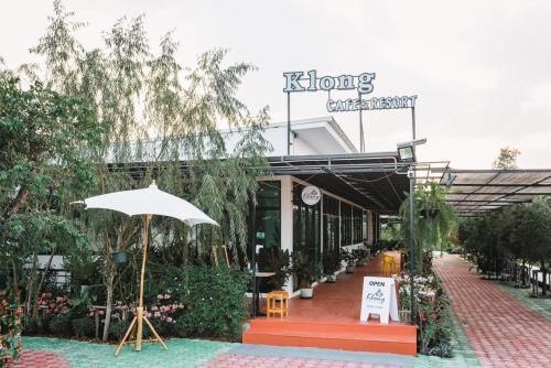 Klong Cafe & Resort,,3 star