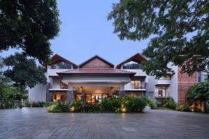 sterling lontano waterfront wayanad