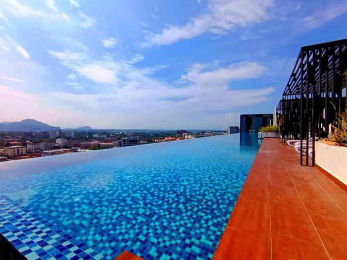 the horizon ipoh dual l13 by grab a stay