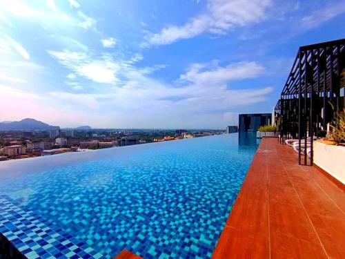 the horizon ipoh dual l13 by grab a stay