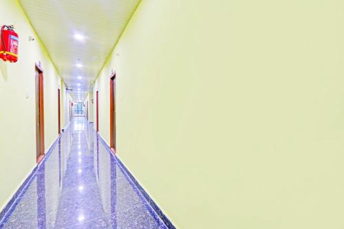 Hotel O Nandhi Inn,,3 star