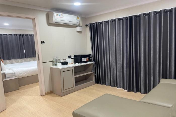 tj 4711 residence